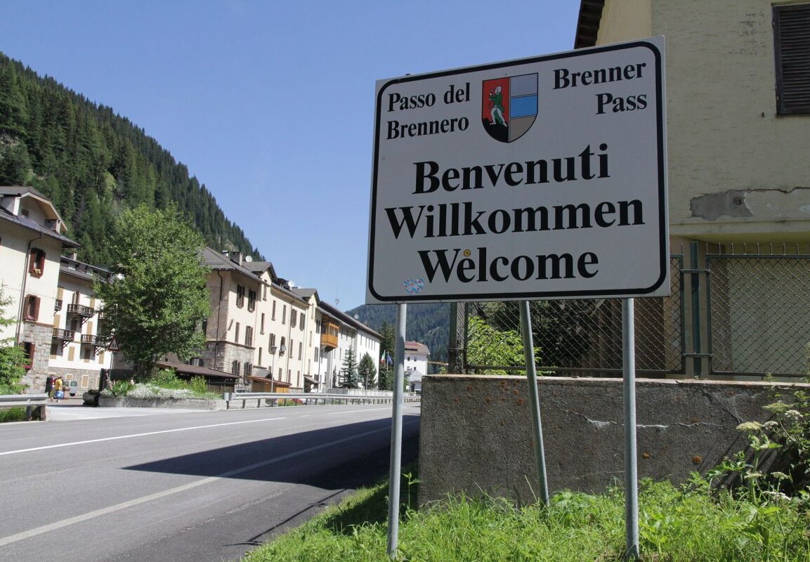 Ortsschild Brenner Pass
